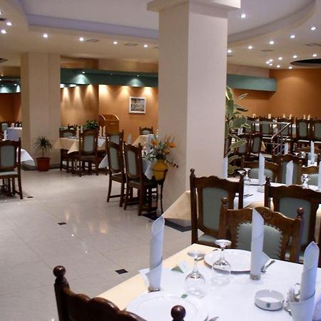Rex Hotel Tulcea Esterno foto