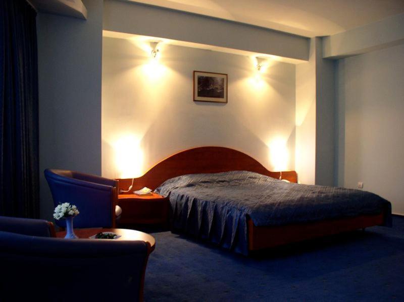 Rex Hotel Tulcea Esterno foto
