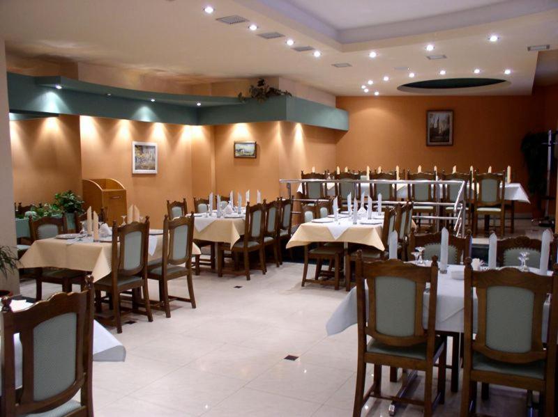 Rex Hotel Tulcea Esterno foto