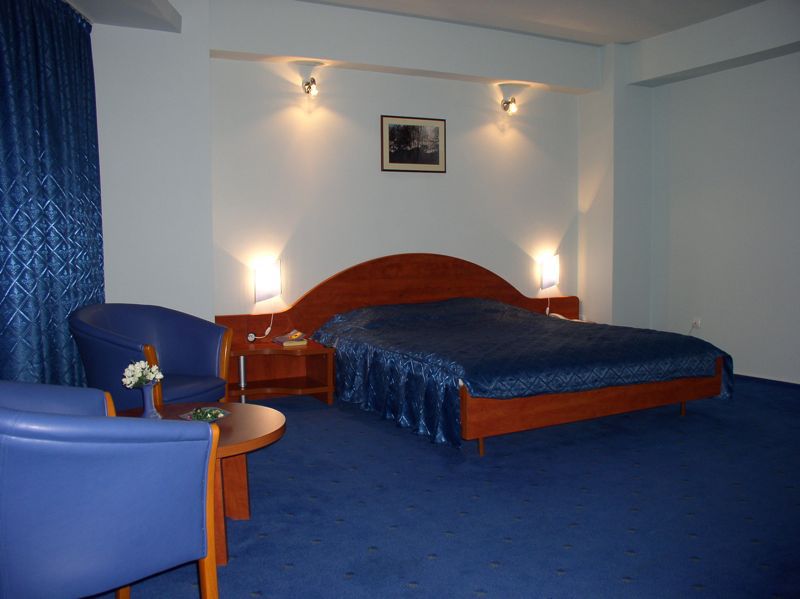 Rex Hotel Tulcea Esterno foto